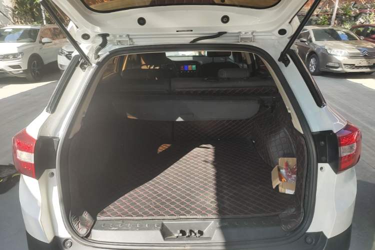Used Dongfeng Aeolus AX3 2016 1.5L Manual ZhiKu Model Trunk