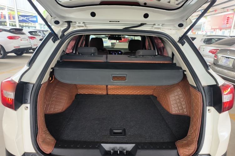 Used Dongfeng Aeolus AX3 2016 1.5L Manual Shangkue Model Trunk