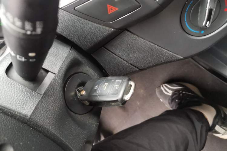 Used Dongfeng Aeolus AX3 2016 1.5L Manual ZhiKu Model Vehicle Key