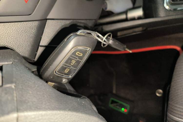 Used Dongfeng Aeolus AX3 2016 1.5L Manual ZhiKu Model Vehicle Key