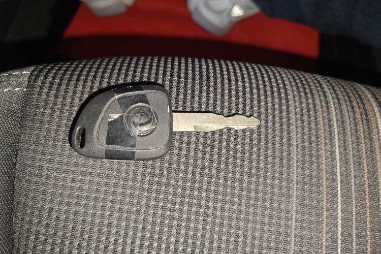 Used Dongfeng Aeolus AX3 2016 1.5L Automatic Zunku Model Vehicle Key