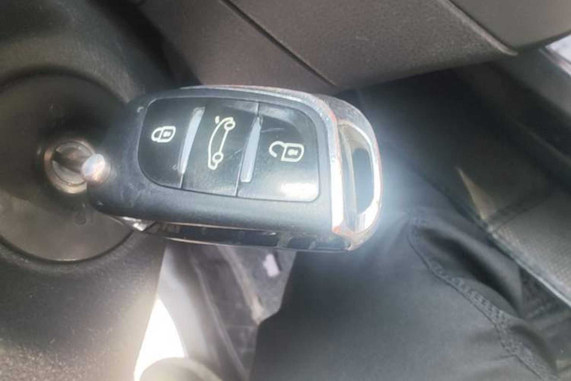 Used Dongfeng Aeolus AX3 2016 1.5L Manual Shangkue Model Vehicle Key