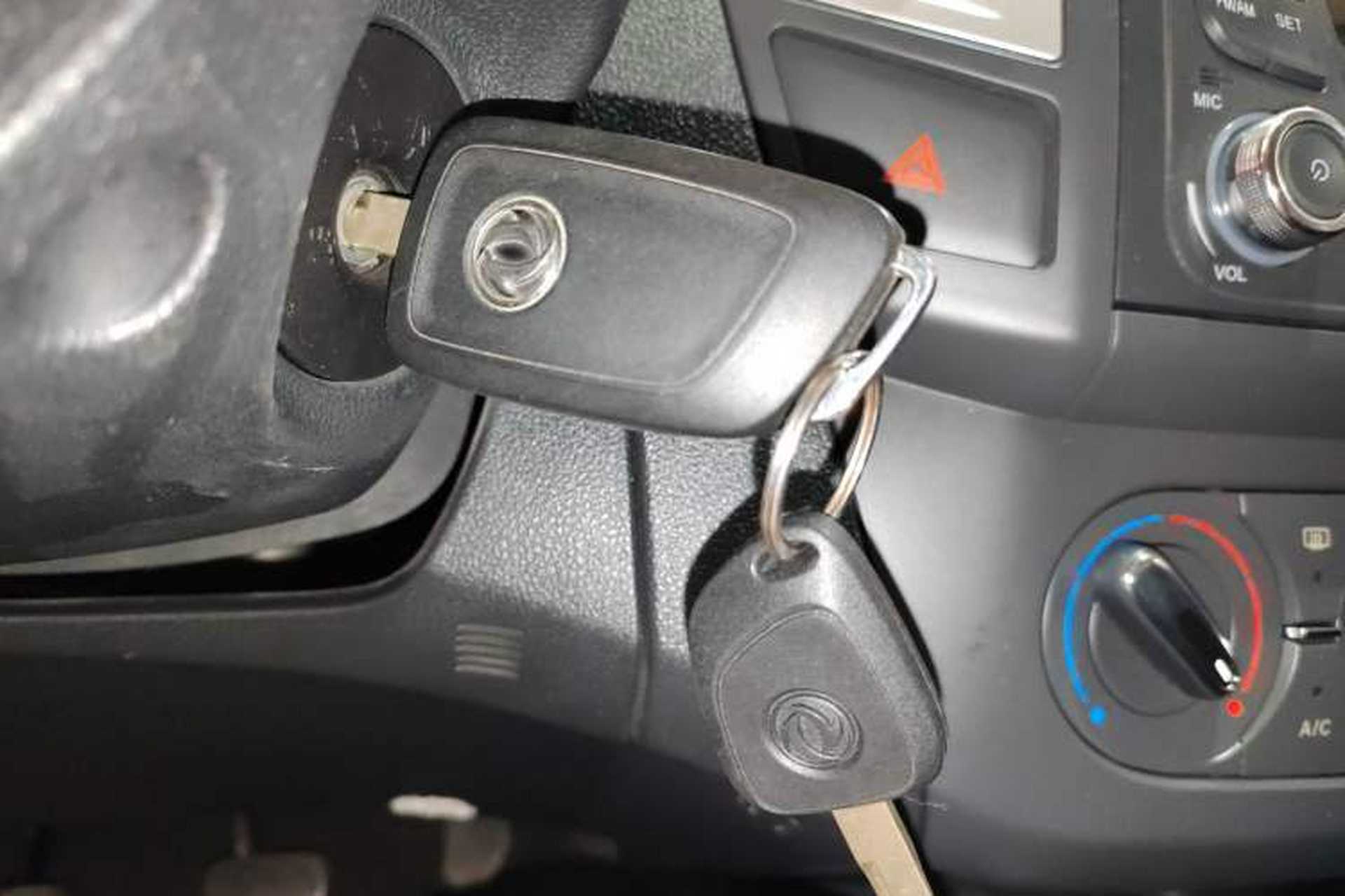 Used Dongfeng Aeolus AX3 2016 1.5L Manual ZhiKu Model Vehicle Key