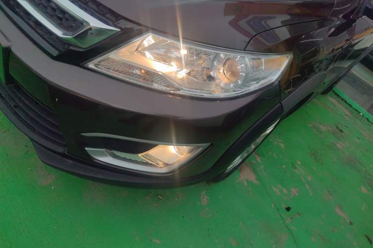 Used Dongfeng Aeolus AX3 2017 Leading Edition 1.5L Automatic Shangkue Model Left Front Headlight