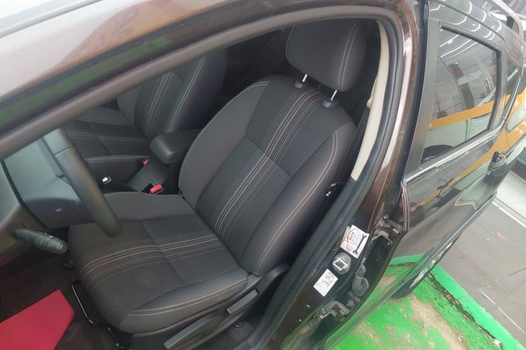 Used Dongfeng Aeolus AX3 2017 Leading Edition 1.5L Automatic Shangkue Model Left Front Seat