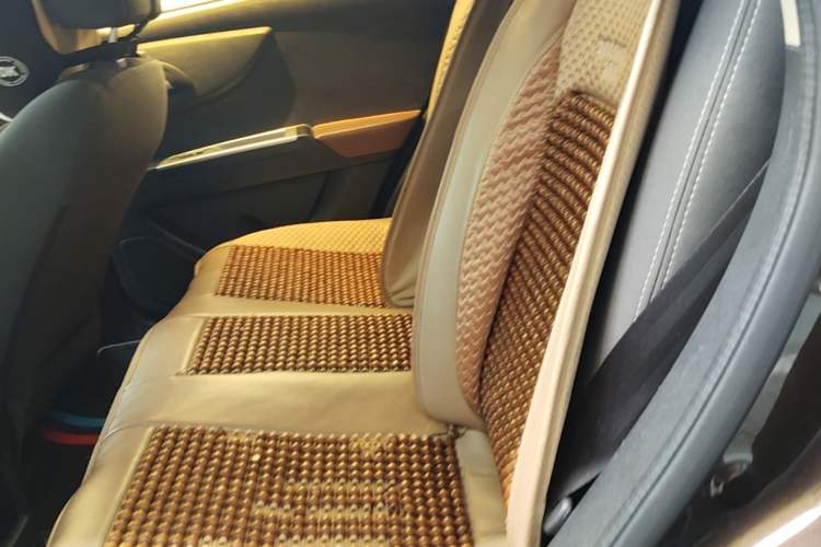 Used Dongfeng Aeolus AX3 2017 Leading Edition 1.5L Automatic Shangkue Model Left Rear Seat