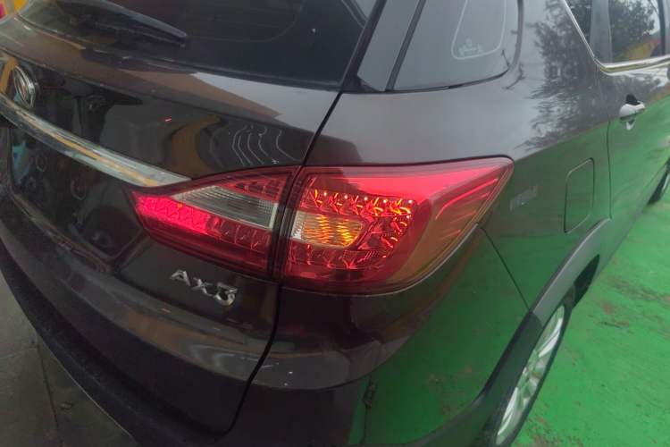 Used Dongfeng Aeolus AX3 2017 Leading Edition 1.5L Automatic Shangkue Model Right Rear Taillight