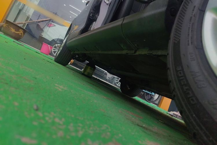 Used Dongfeng Aeolus AX3 2017 Leading Edition 1.5L Automatic Shangkue Model Right Side Sill