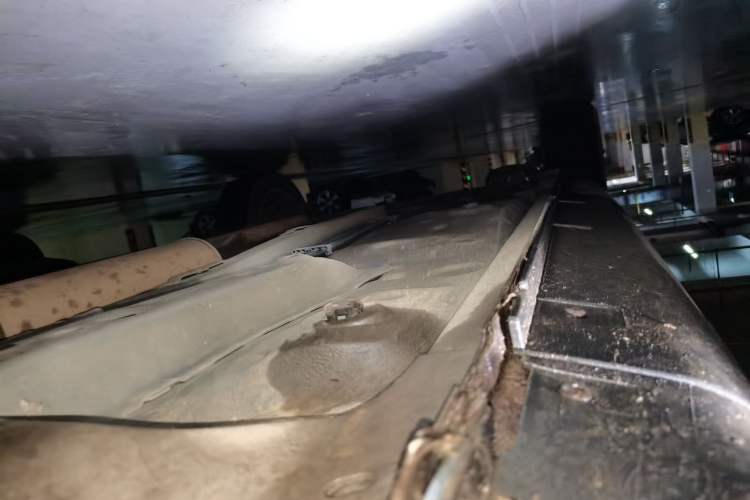 Used Dongfeng Aeolus AX3 2017 Leading Edition 1.5L Manual Shangkui Model Chassis Front Right
