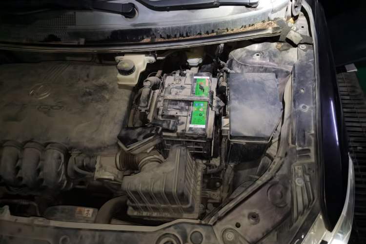 Used Dongfeng Aeolus AX3 2017 Leading Edition 1.5L Manual Shangkui Model Engine Bay Left