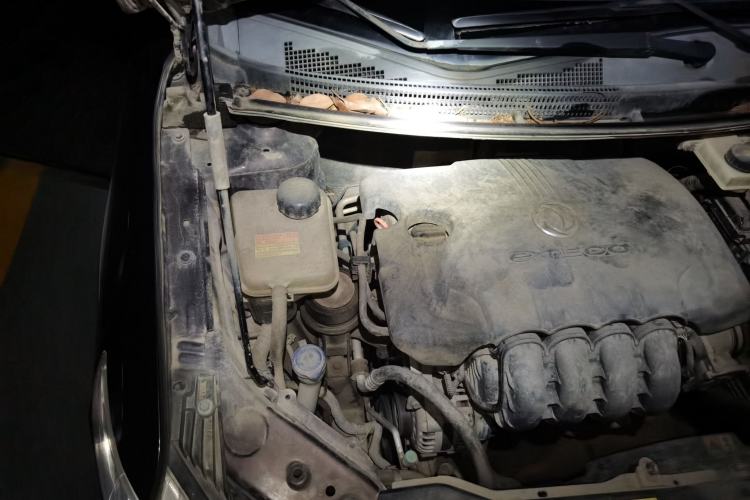 Used Dongfeng Aeolus AX3 2017 Leading Edition 1.5L Manual Shangkui Model Engine Bay Right