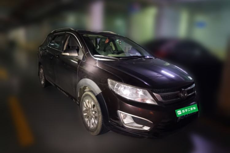 Used Dongfeng Aeolus AX3 2017 Leading Edition 1.5L Manual Shangkui Model Front Right 45 Deg