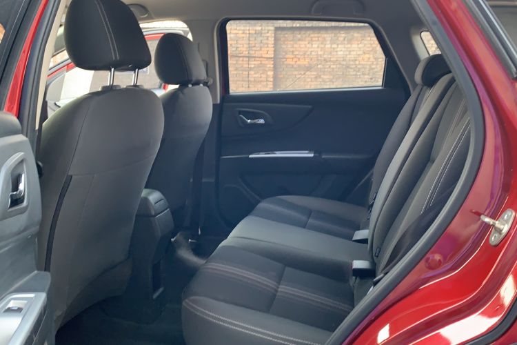 Used Dongfeng Aeolus AX3 2017 Leading Edition 1.5L Automatic Shangkue Model Interior 3