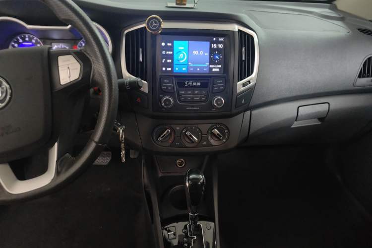 Used Dongfeng Aeolus AX3 2017 Leading Edition 1.5L Automatic Cool Style Audio And AC Panel