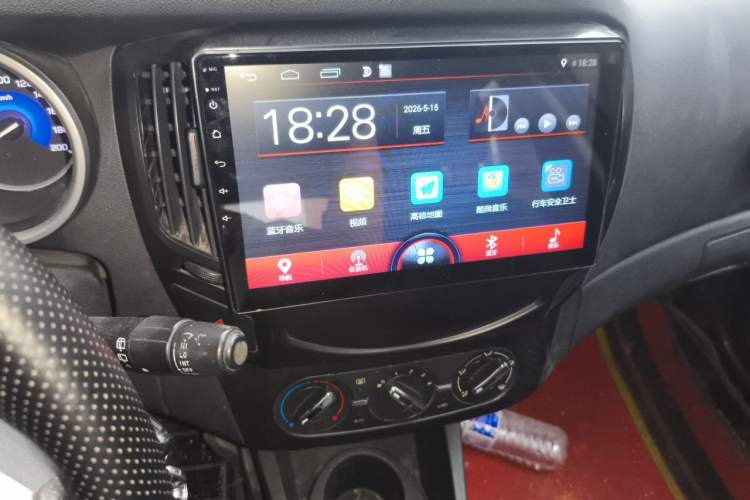 Used Dongfeng Aeolus AX3 2017 Leading Edition 1.5L Automatic Shangkue Model Audio And AC Panel