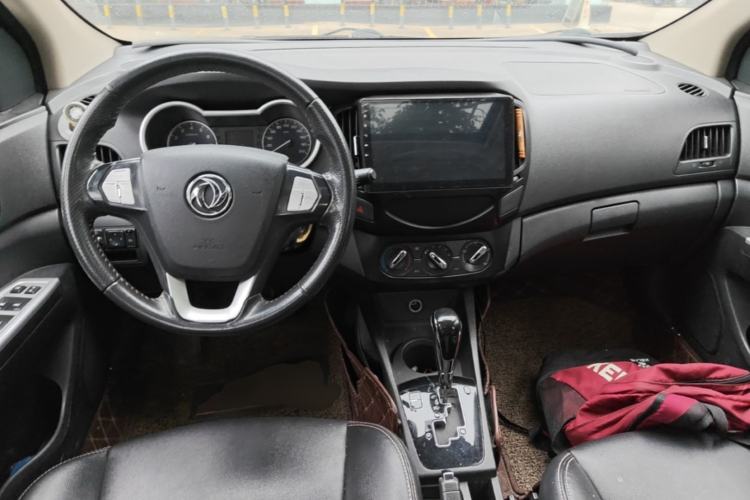 Used Dongfeng Aeolus AX3 2017 Leading Edition 1.5L Automatic Cool Style Center Console