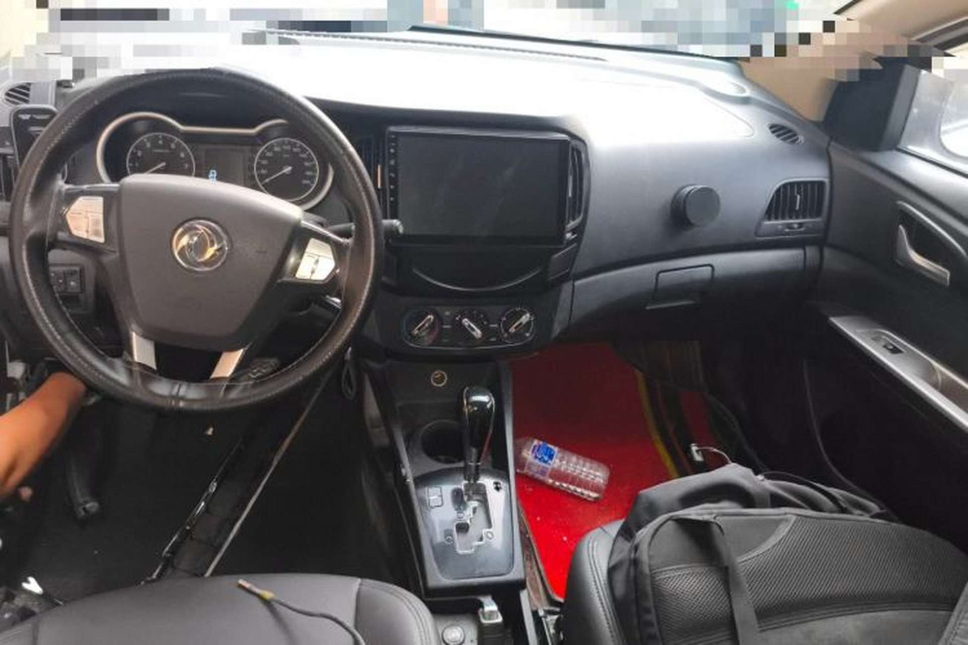 Used Dongfeng Aeolus AX3 2017 Leading Edition 1.5L Automatic Shangkue Model Center Console