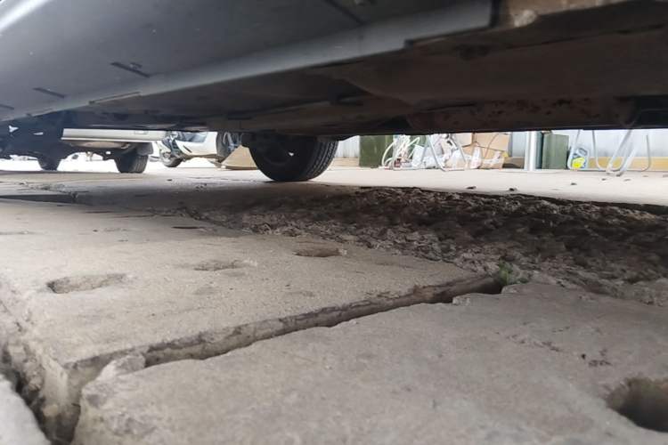 Used Dongfeng Aeolus AX3 2017 Leading Edition 1.5L Automatic Shangkue Model Chassis Front Right