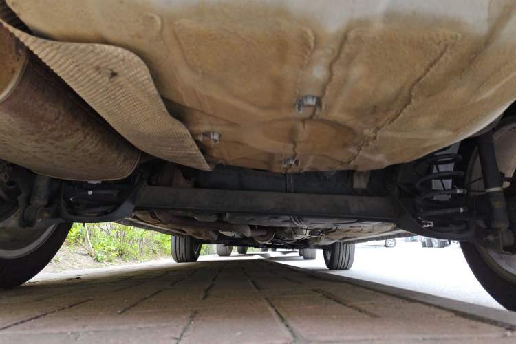 Used Dongfeng Aeolus AX3 2017 Leading Edition 1.5L Manual Shangkui Model Chassis Rear