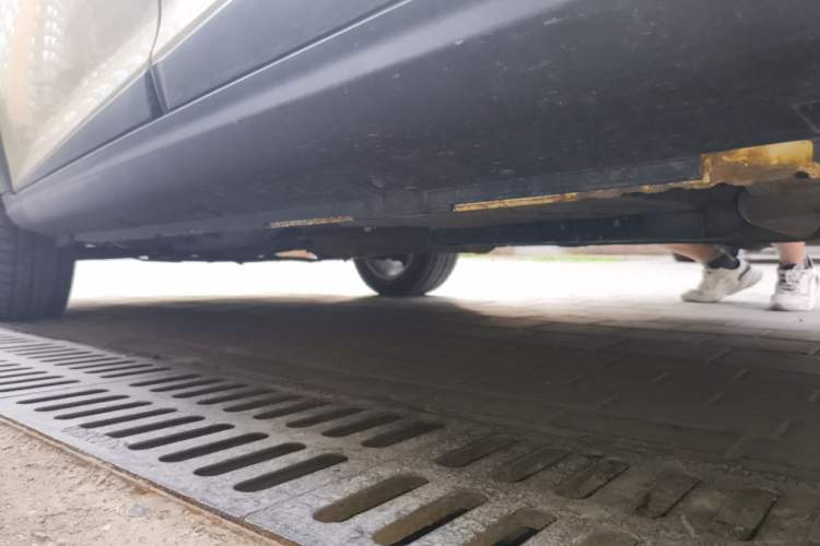 Used Dongfeng Aeolus AX3 2017 Leading Edition 1.5L Automatic Shangkue Model Chassis Rear Left
