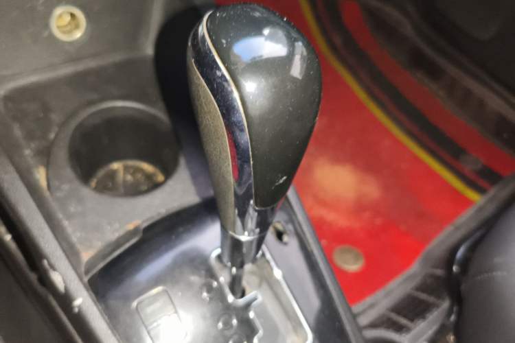 Used Dongfeng Aeolus AX3 2017 Leading Edition 1.5L Automatic Shangkue Model Gear Lever