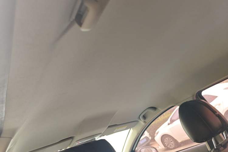 Used Dongfeng Aeolus AX3 2017 Leading Edition 1.5L Manual Shangkui Model Headliner