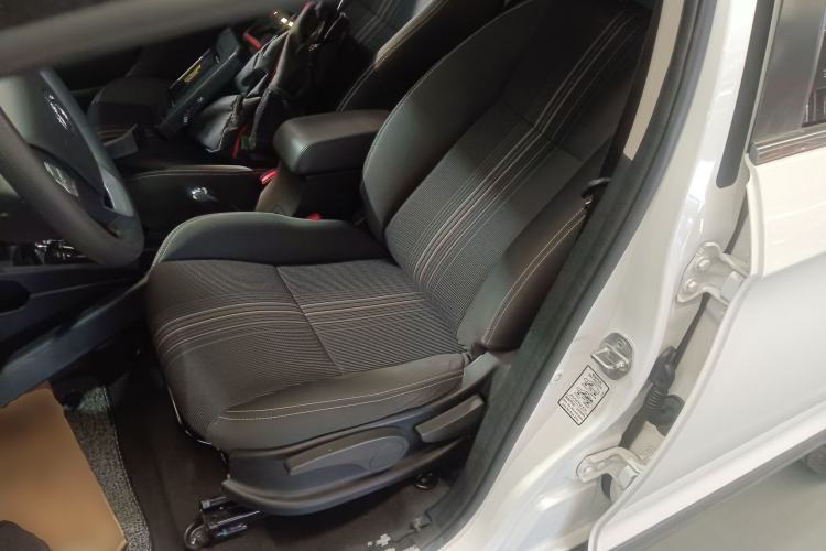 Used Dongfeng Aeolus AX3 2017 Leading Edition 1.5L Automatic Shangkue Model Left Front Seat