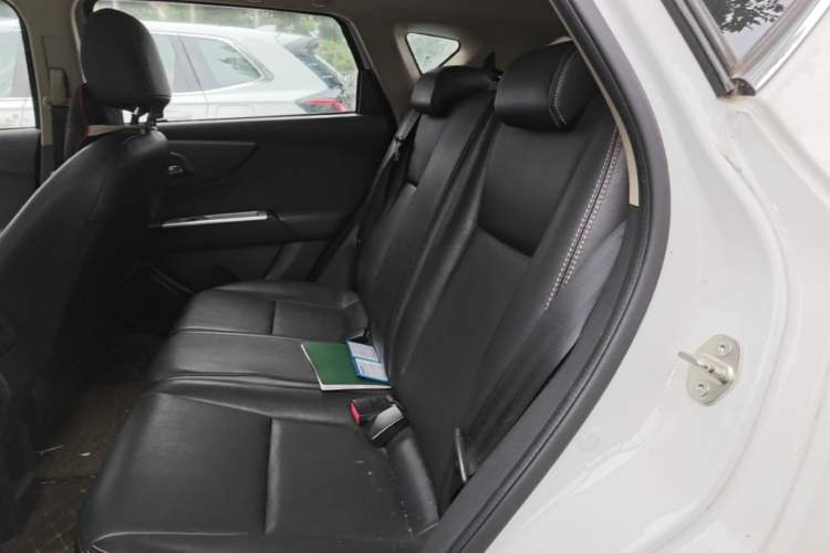 Used Dongfeng Aeolus AX3 2017 Leading Edition 1.5L Automatic Cool Style Left Rear Seat
