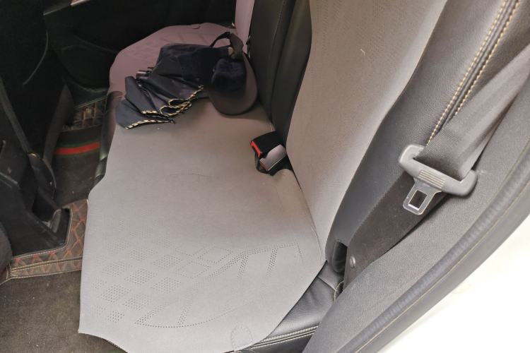 Used Dongfeng Aeolus AX3 2017 Leading Edition 1.5L Manual Shangkui Model Left Rear Seat