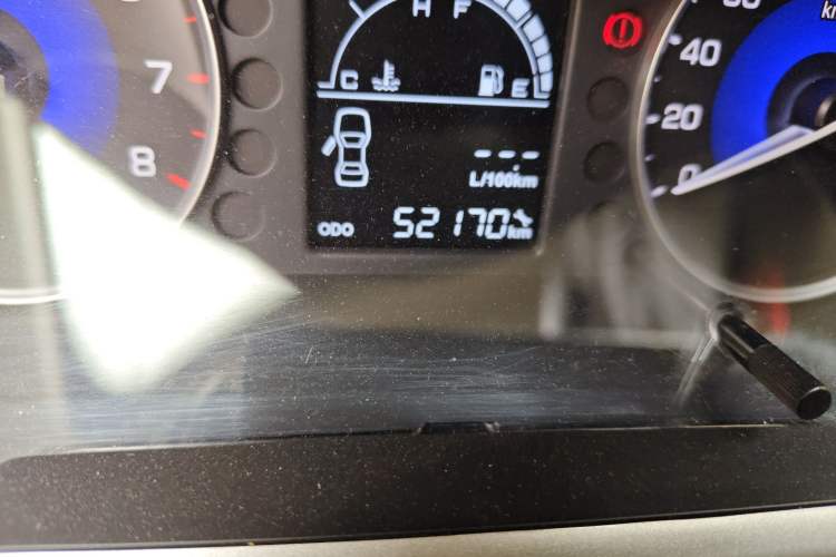 Used Dongfeng Aeolus AX3 2017 Leading Edition 1.5L Manual Shangkui Model Odometer Close Up