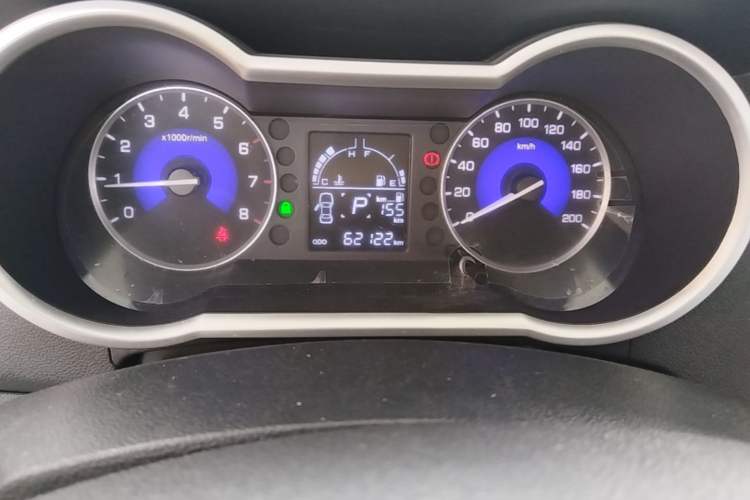 Used Dongfeng Aeolus AX3 2017 Leading Edition 1.5L Automatic Shangkue Model Odometer Close Up