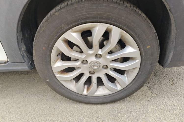 Used Dongfeng Aeolus AX3 2017 Leading Edition 1.5L Manual Shangkui Model Right Front Wheel Hub