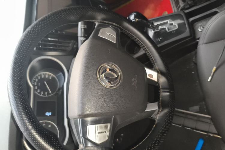 Used Dongfeng Aeolus AX3 2017 Leading Edition 1.5L Automatic Shangkue Model Steering Wheel