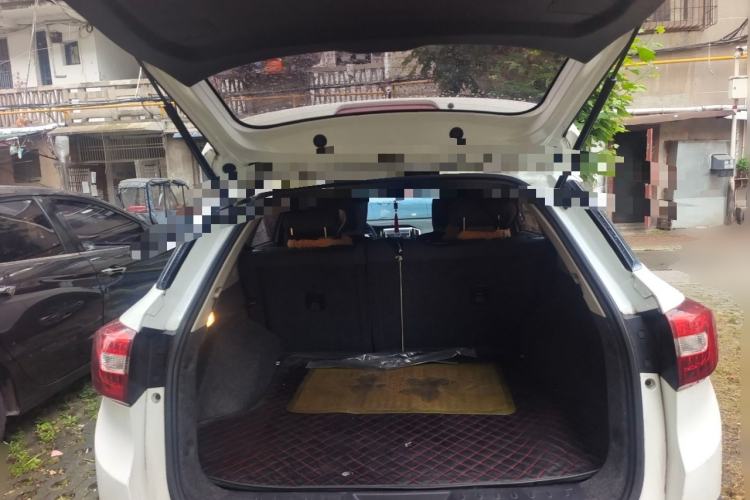 Used Dongfeng Aeolus AX3 2017 Leading Edition 1.5L Manual Shangkui Model Trunk
