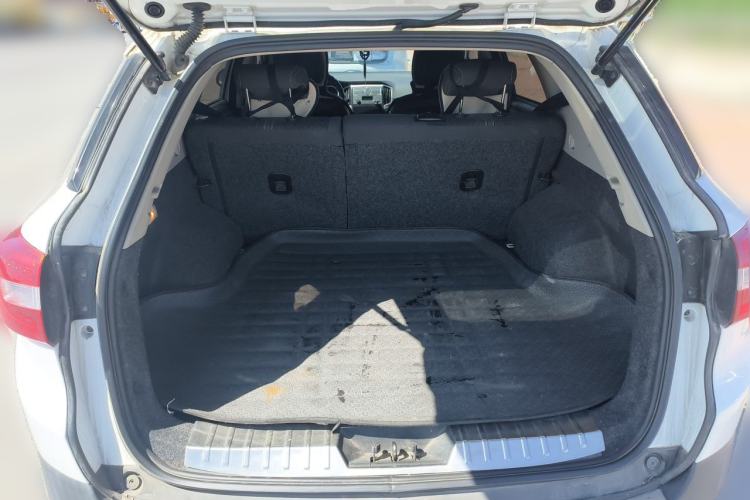 Used Dongfeng Aeolus AX3 2017 Leading Edition 1.5L Manual Shangkui Model Trunk