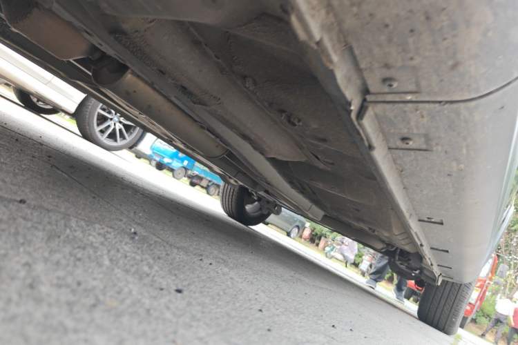 Used Dongfeng Aeolus AX3 2019 1.6L Manual Jingxiang Edition Chassis Front Left