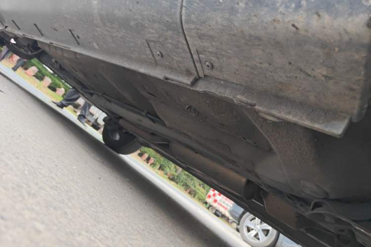 Used Dongfeng Aeolus AX3 2019 1.6L Manual Jingxiang Edition Chassis Front Right