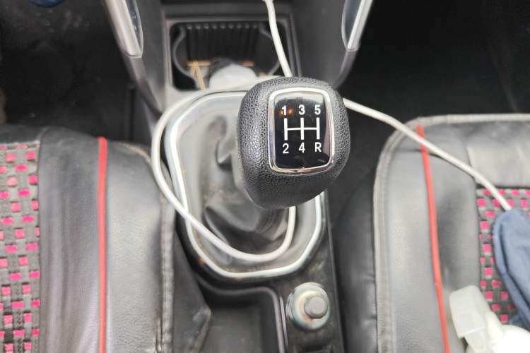 Used Dongfeng Aeolus AX3 2019 1.6L Manual Jingxiang Edition Gear Lever