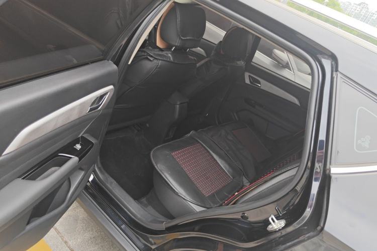 Used Dongfeng Aeolus AX3 2019 1.6L Manual Jingxiang Edition Left Rear Seat