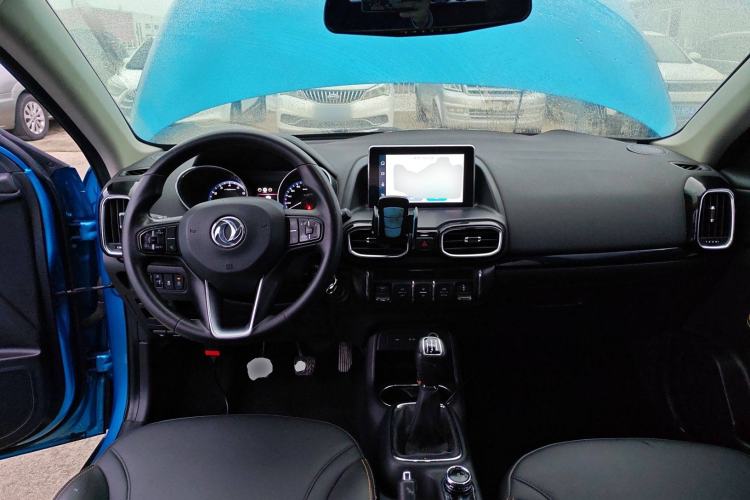 Used Dongfeng Aeolus AX4 2017 1.6L Manual ChaoShang Model Center Console