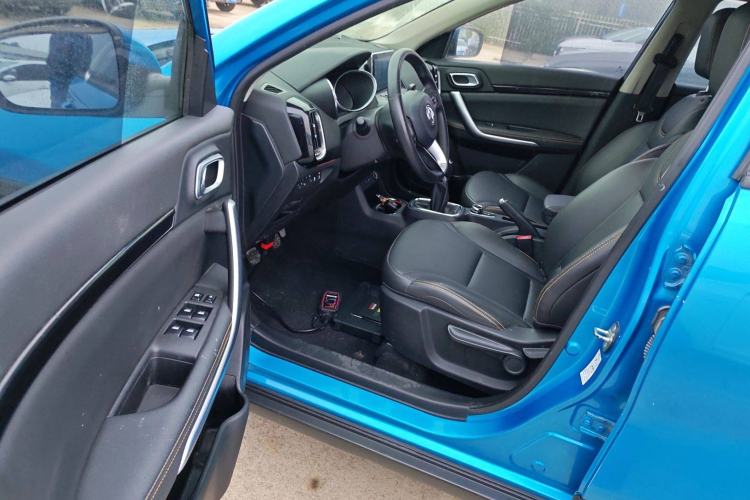 Used Dongfeng Aeolus AX4 2017 1.6L Manual ChaoShang Model Driver Seat
