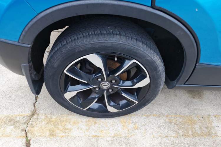 Used Dongfeng Aeolus AX4 2017 1.6L Manual ChaoShang Model Right Rear Wheel Hub