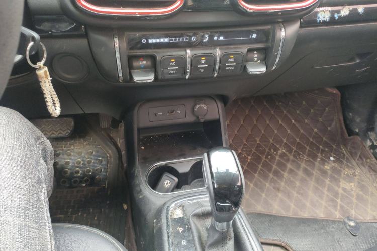 Used Dongfeng Aeolus AX4 2017 1.6L DCT Trendy Style Gear Lever