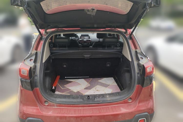 Used Dongfeng Aeolus AX4 2017 1.6L DCT Trendy Style Trunk