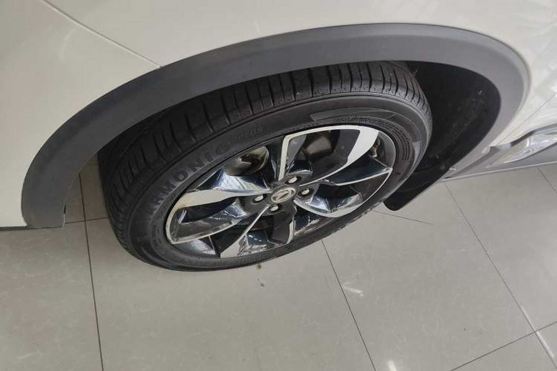 Used Dongfeng Aeolus AX4 2017 1.6L Manual ChaoShang Model Left Front Wheel Hub