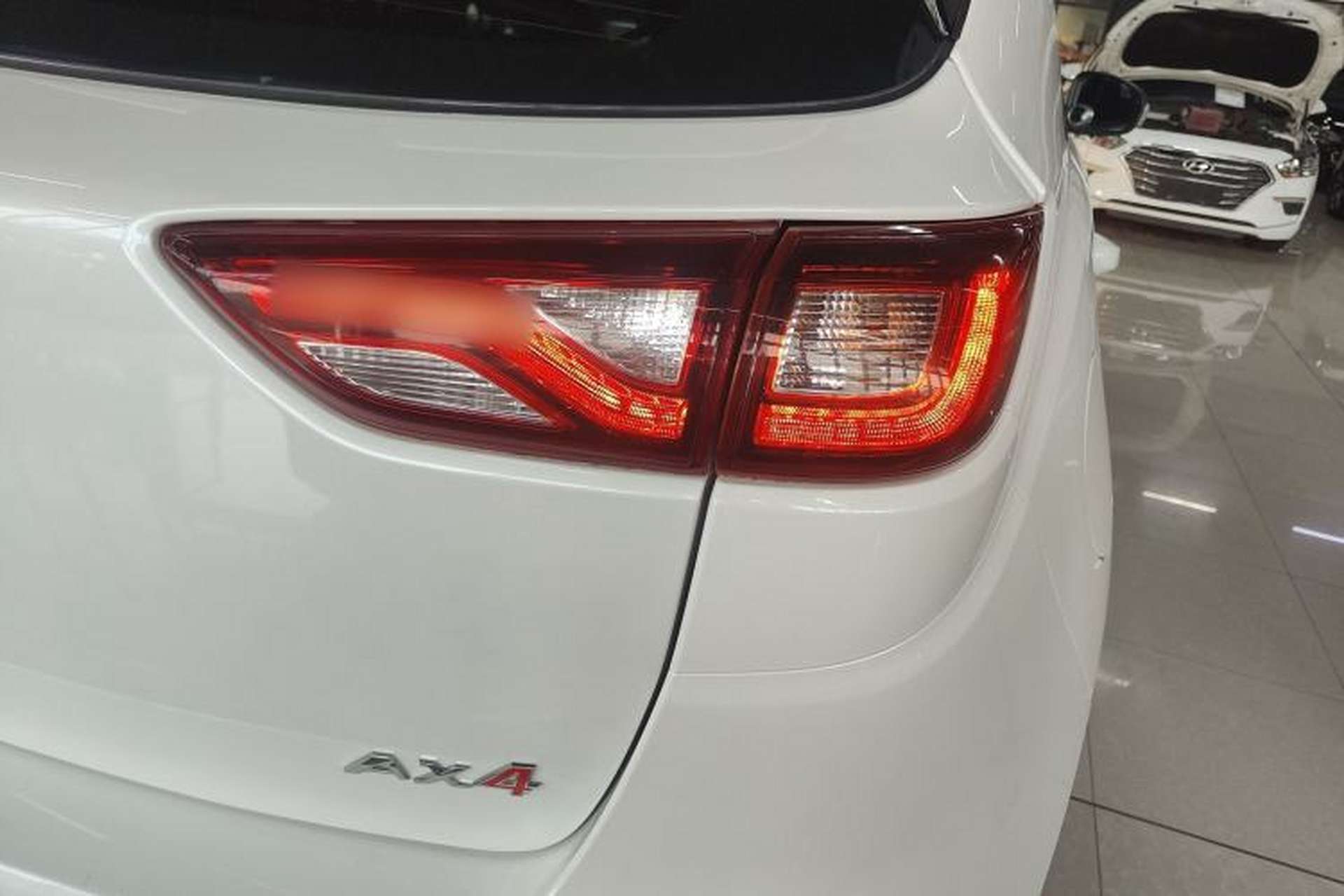 Used Dongfeng Aeolus AX4 2017 1.6L Manual ChaoShang Model Right Rear Taillight