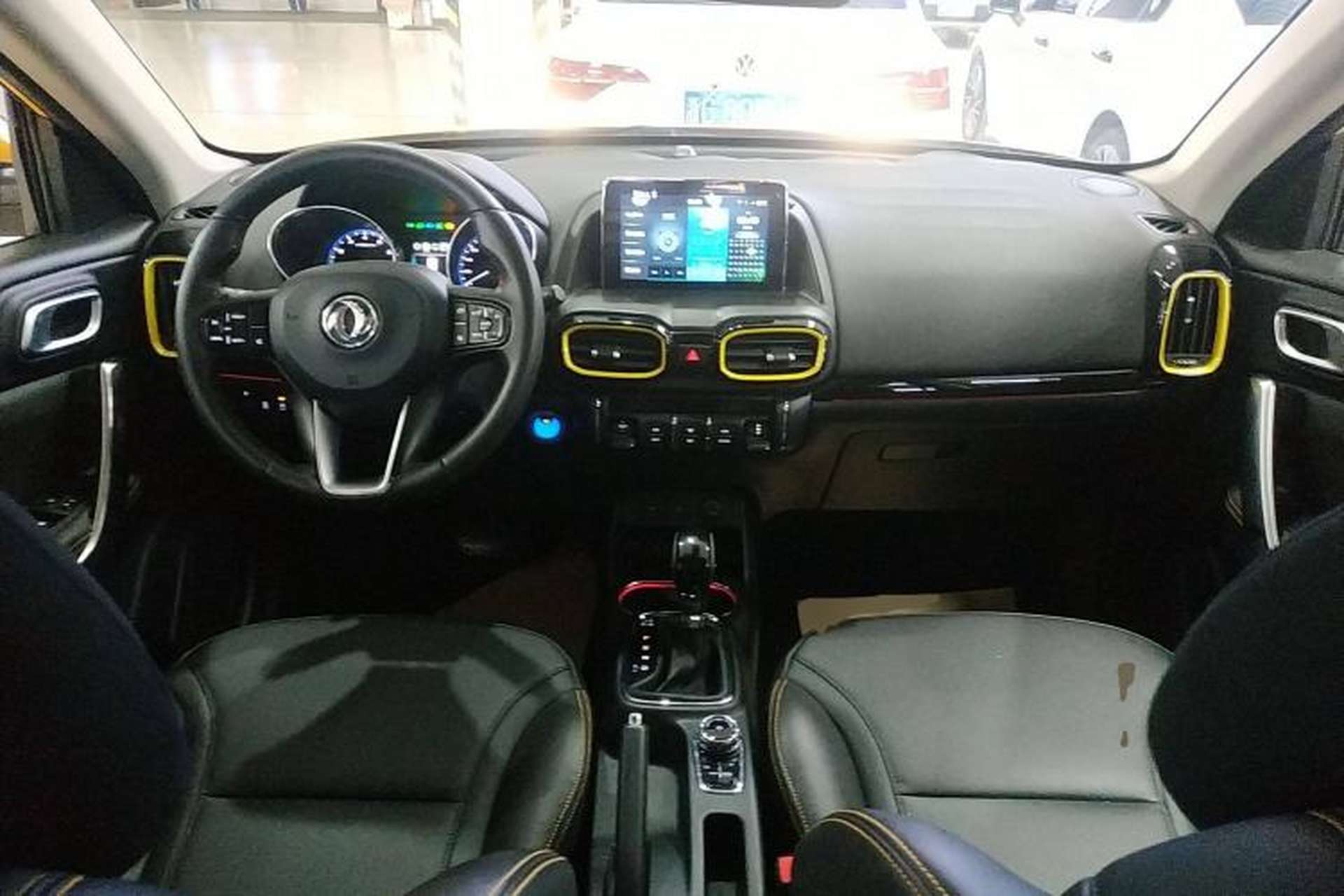 Used Dongfeng Aeolus AX4 2017 1.4T DCT Trendy Edition Interior 2