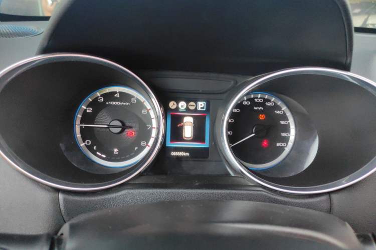 Used Dongfeng Aeolus AX4 2017 1.6L DCT Trendy Style Instrument Cluster
