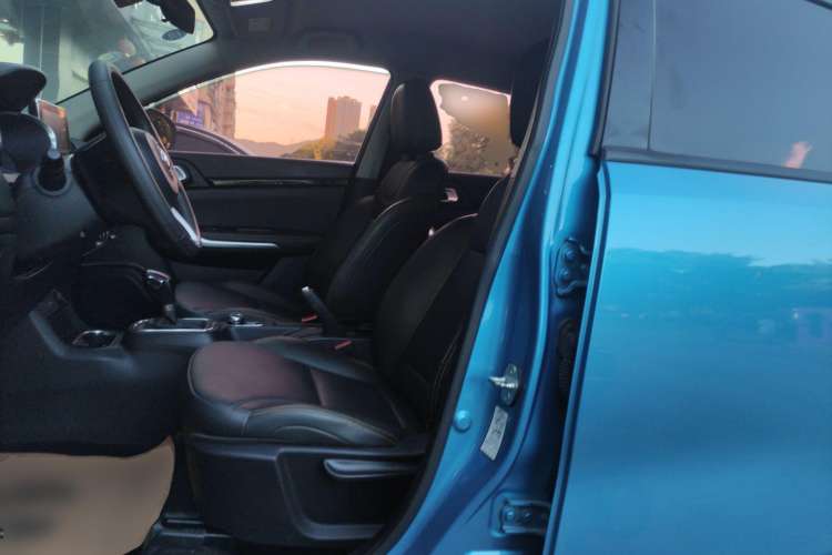 Used Dongfeng Aeolus AX4 2017 1.6L DCT Trendy Style Left Front Seat