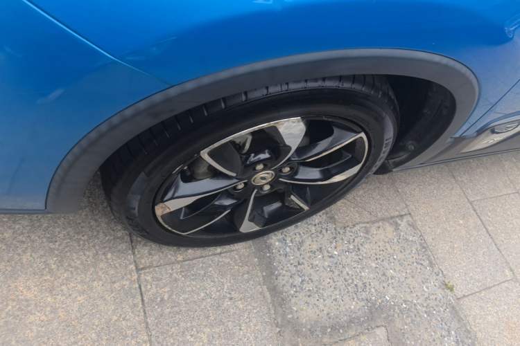 Used Dongfeng Aeolus AX4 2017 1.6L DCT Trendy Style Left Front Wheel Hub